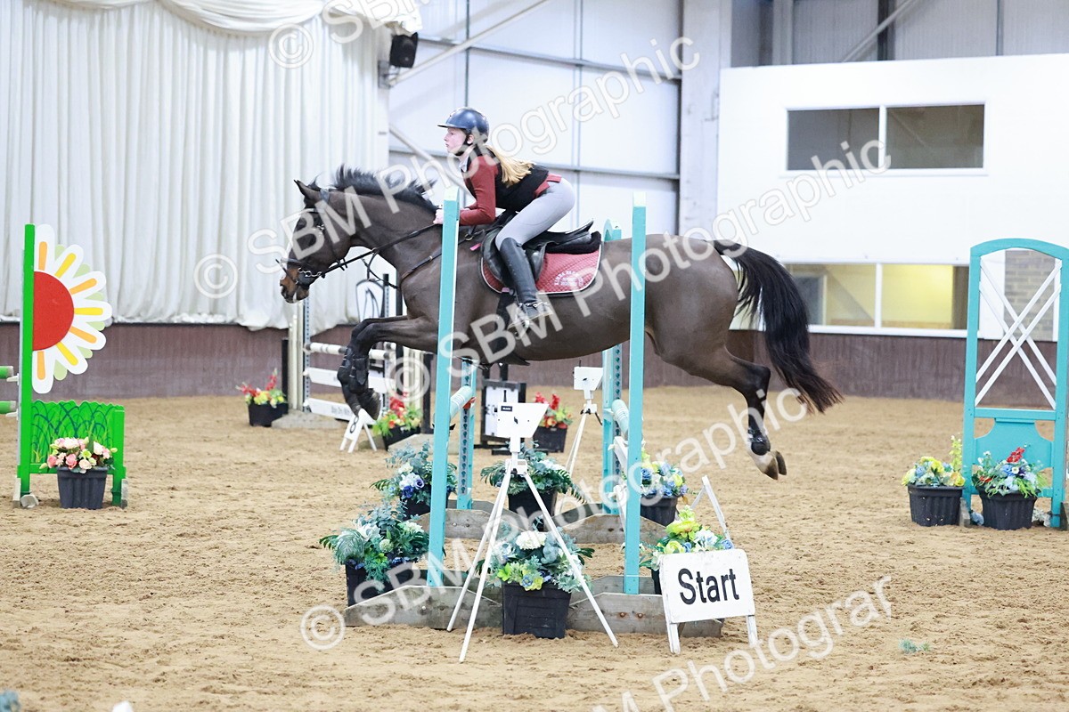 SBM_007434 - Class 24 - Nupafeed Supplements Senior Discovery/ 1m Open