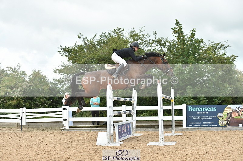 230723A-131034-12011_Cls 24 1 Star Gold 130m - 079-756-5000