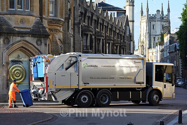 Electric refuse truck... - Events, PR & Corporate
