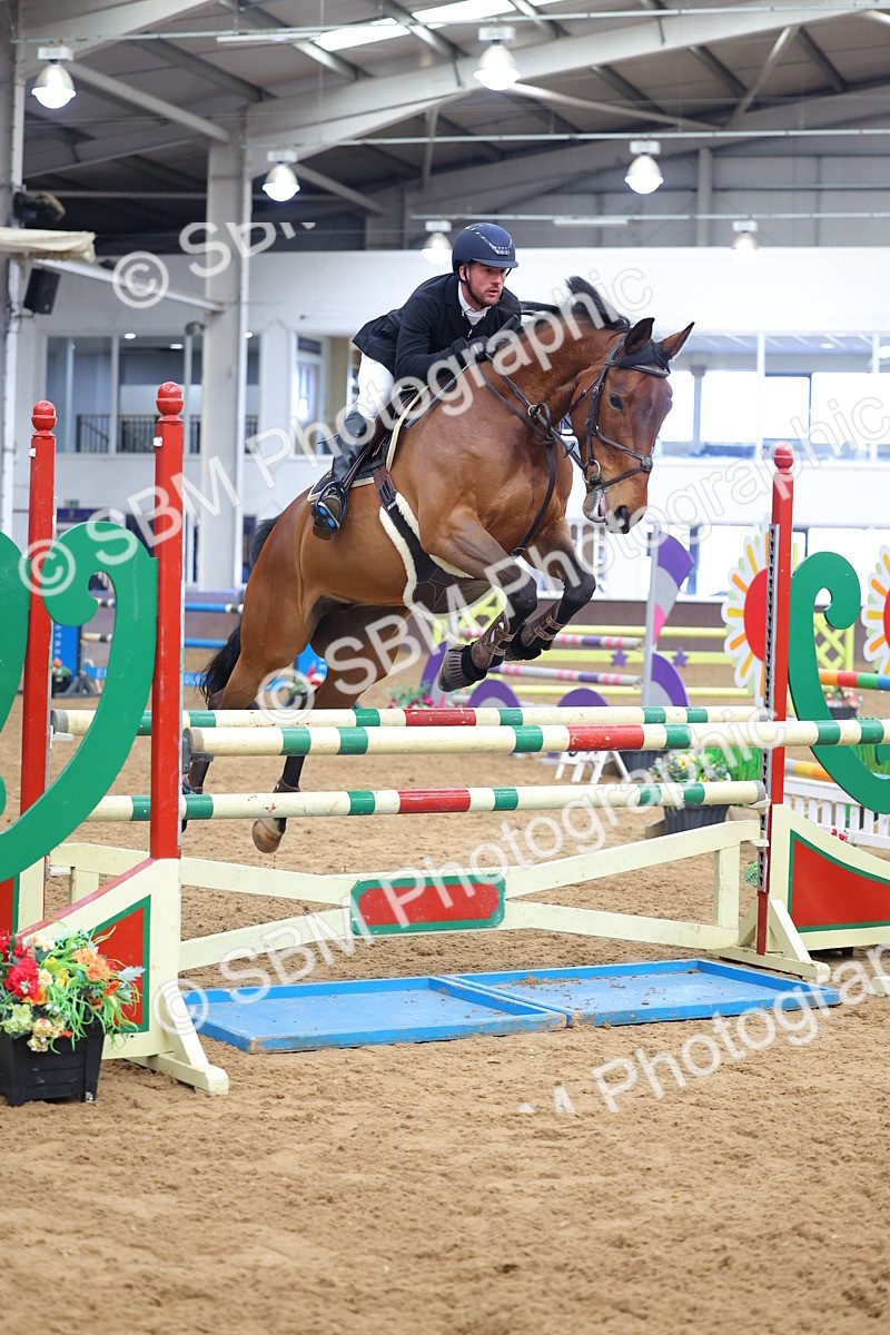 SBM_002948 - Class 8 - Senior Newcomers - 1.10m