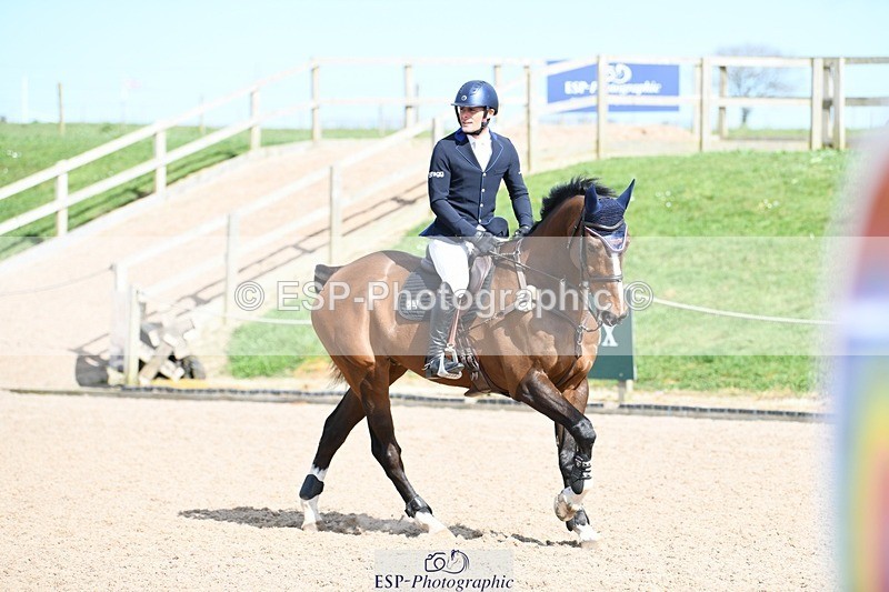 250328-130343-01132 - Cls 3 Snr Foxhunter