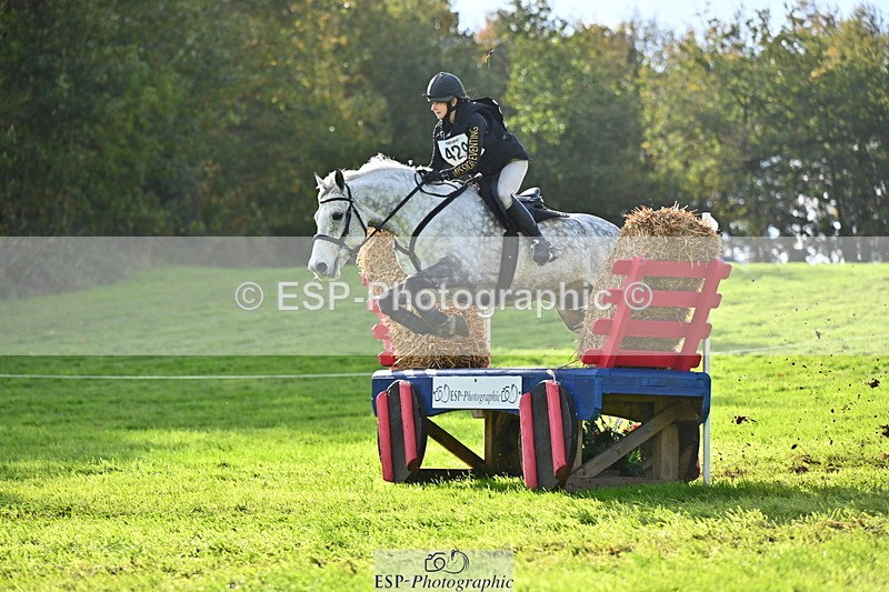 251025A-123847-19185 - F-429-Sarah.Clisby