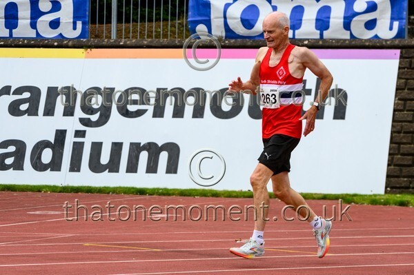 CEM26-926454 - Track Male Set Two