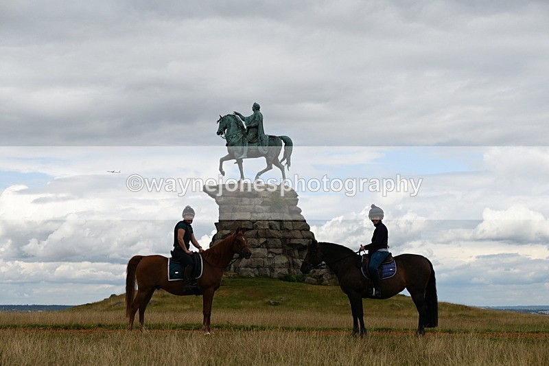 DSC_9357 - Time at Statue 14:33 to 15:10