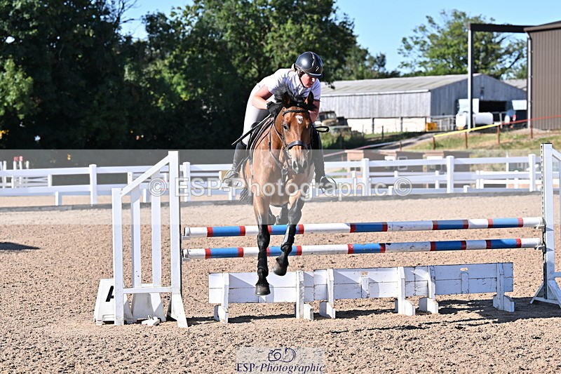 250708A-181808-00467 - 90cm Classes