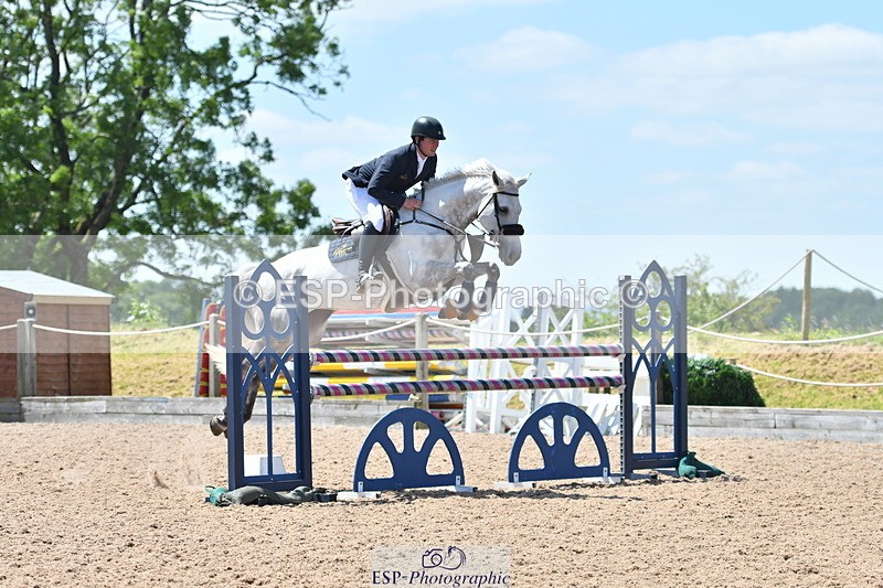 240609A-123759-05265 - Cls 18 Snr Newcomers and 1.10m Open