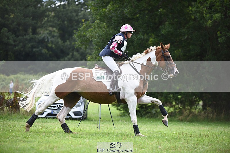 240804-152616-18728 - 657-Althea_Bleekman-SHOVERN_ON_ICE