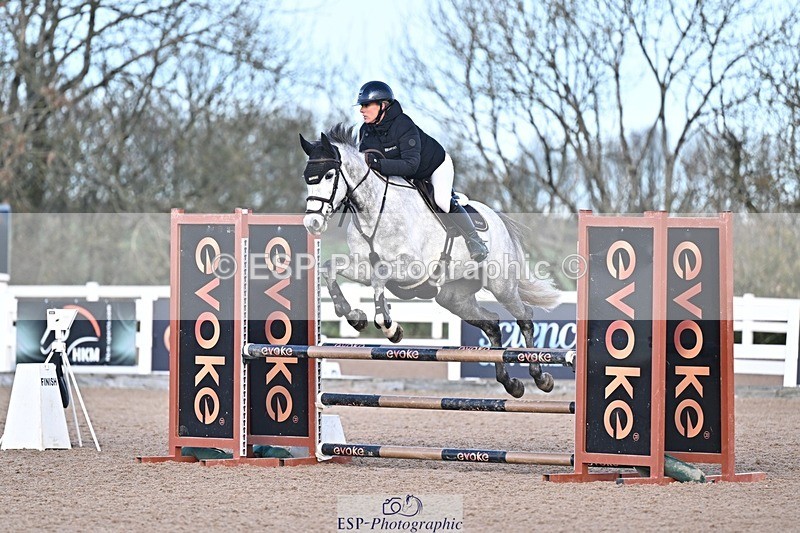 251126-100701-00108 - Cls 0 + 1, Clear Round, British Novice and 90cm