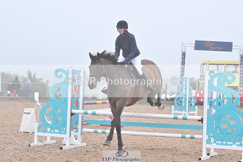 240813-193110-00949 - Classes 7 A&B 90cm