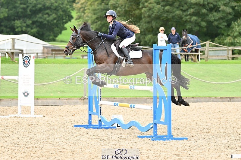 230930-122734-00477 - Cls 5 Pony Foxhunter & 1.10m Open