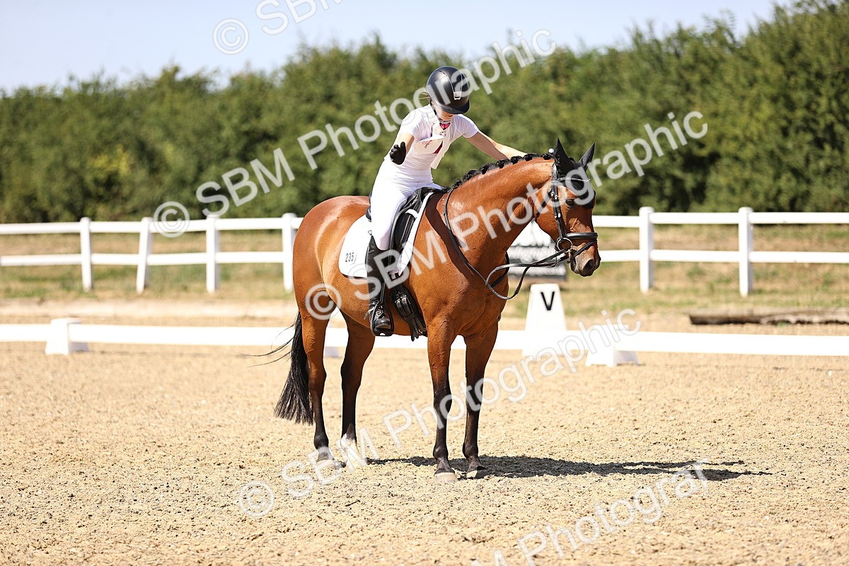 SBM_012380 - Novice 5 - 13.05-14.36