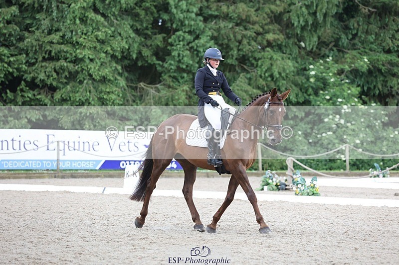 240524-140707-09665 - 279-MHF_LADY-Poppy_von_Maltzahn