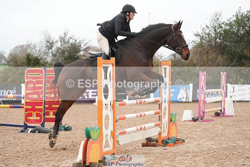 251109-102202-03354 - Cls 19 Snr 1.05m Open