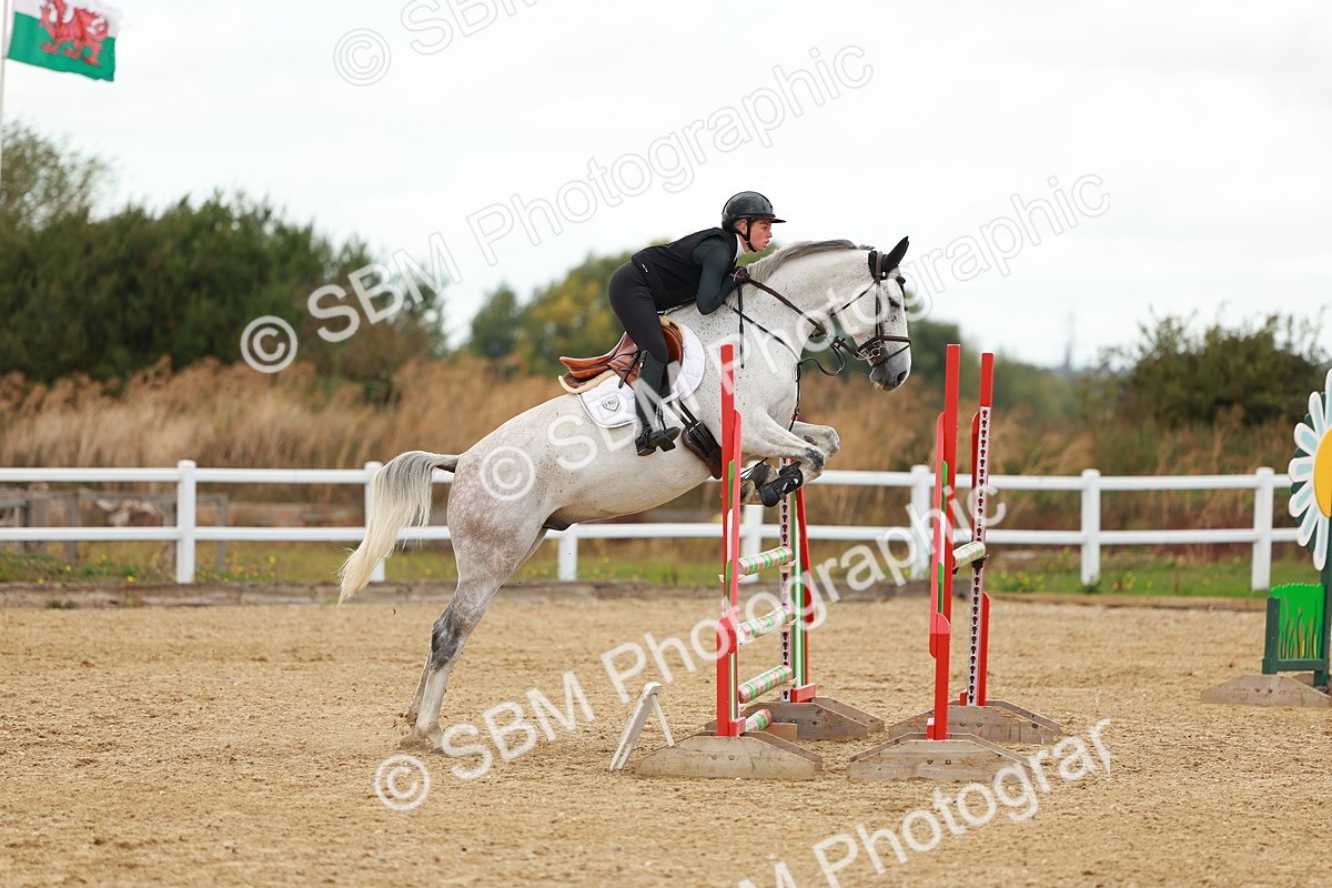 SBM_001454 - Class 4 - Senior Newcomers - 1.10m