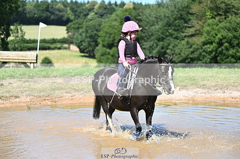 240729B-150224-03034 - Abbie's Group XC