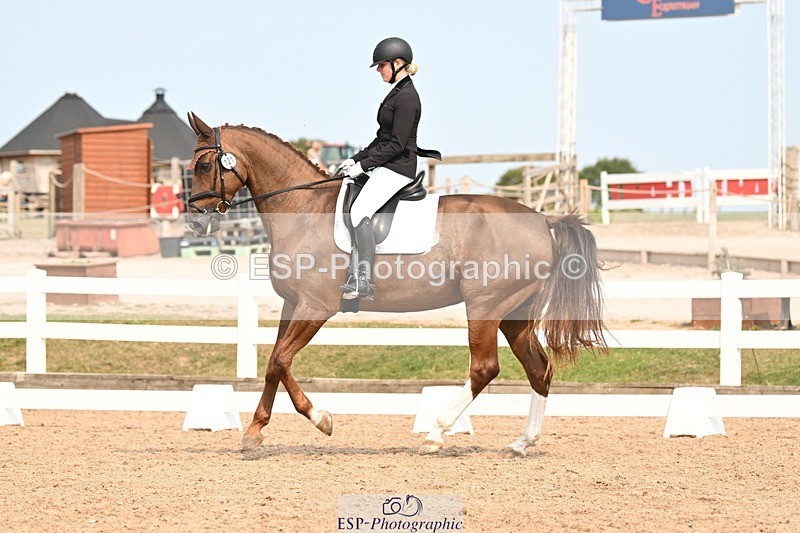 250816-152229-06157 - 121-Daisy.HedgesFelicia.v