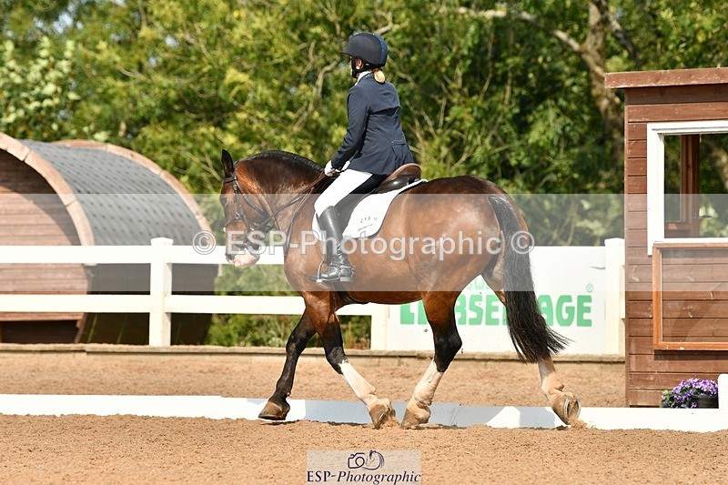 250817-120109-08734 - 218-Carol.QuantrillCormoy.Lad