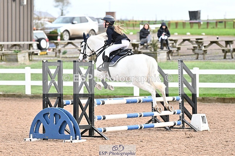 241117X-090503-03121 - Cls 05s A&B Pony Brit Nov & 80 Open