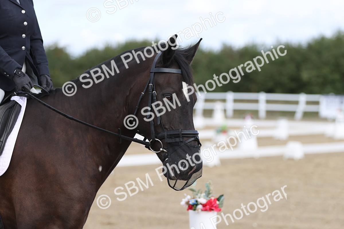 SBM_001411 - Class 2 - Intro 4 Champs - 10.56-11.44