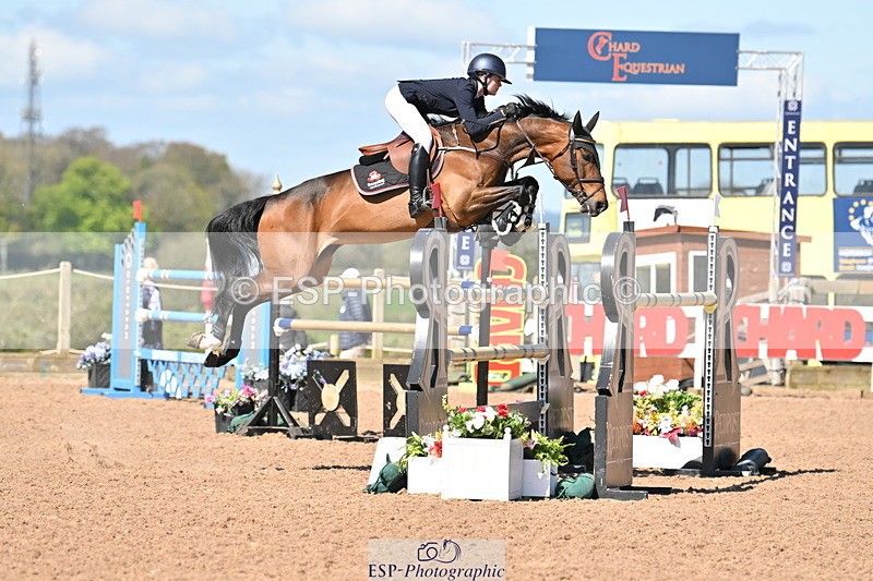 240418A-112810-02572 - Cls 5, 2 Star Medium Tour 1.35m