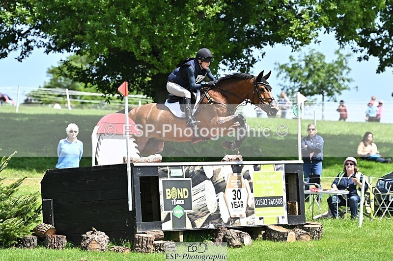 240525-133223-14445 - 152-MODRIX_DOR_VAN_DE_MISPELAERE-Annabel_Walsh