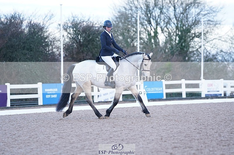 241214-094842-00081 - 145-CHLOE.DUNN-Tullys.Pinkeen.Pete