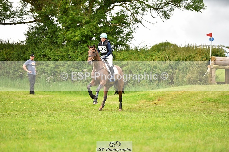 240526-115106-21006 - 428-COOLEY_SNAPCHAT-Selina_Milnes