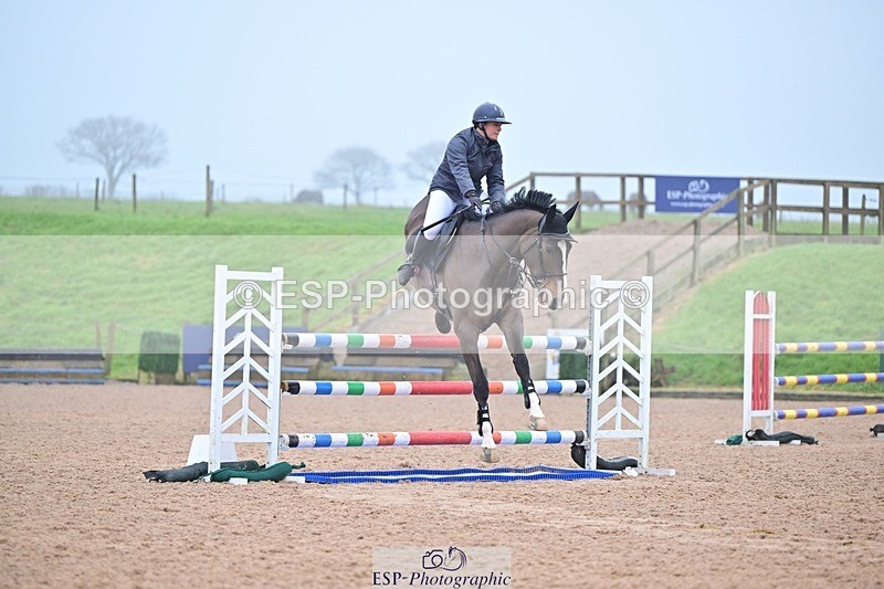 250122-121655-00330 - Cls 4 Newcomers and 1.10m