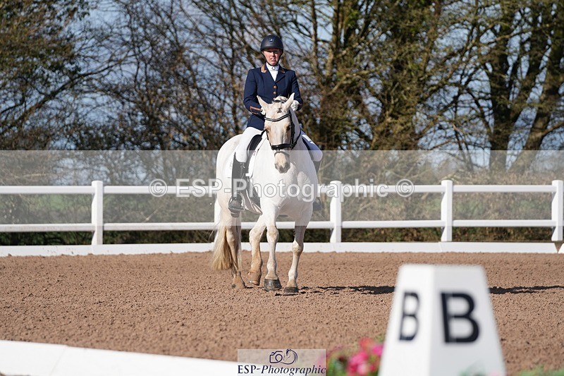 260214-113629-03694 - 025-Louisa.Julie.Brend