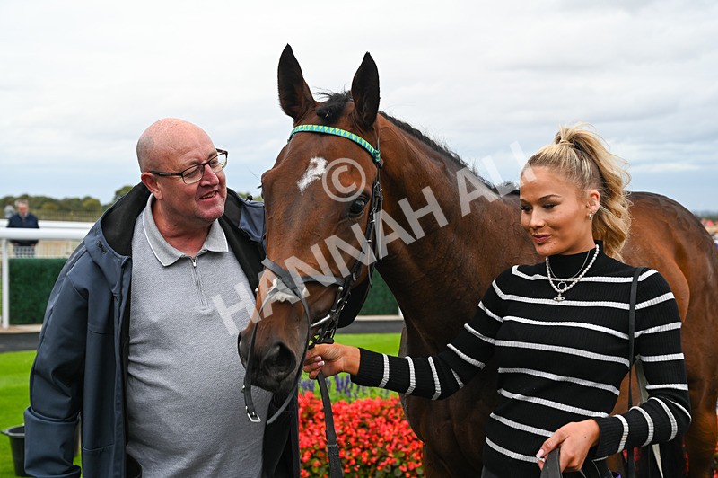 250824-Race 3-Blueandtangerine-2184 - Race 3