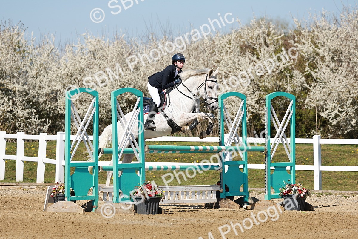 SBM_004579 - Class 17 - Senior Newcomers - 1.10m