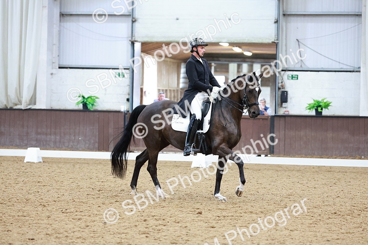 SBM_016661 - Class 5 - FEI INT II - 17.24-18.20