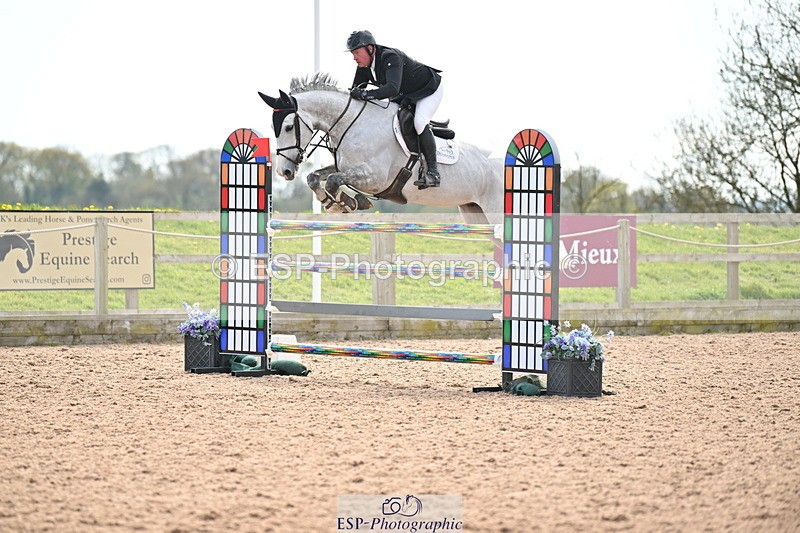 240418A-144609-04530 - Cls 9, 2 Star Big Tour 1.40m