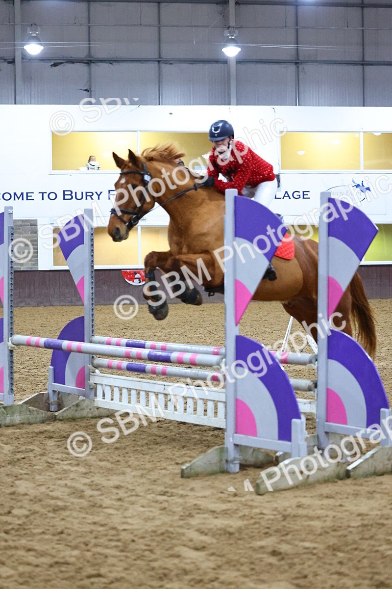 SBM_002722 - Class 6 - Holly & Ivy Stakes - 90cm