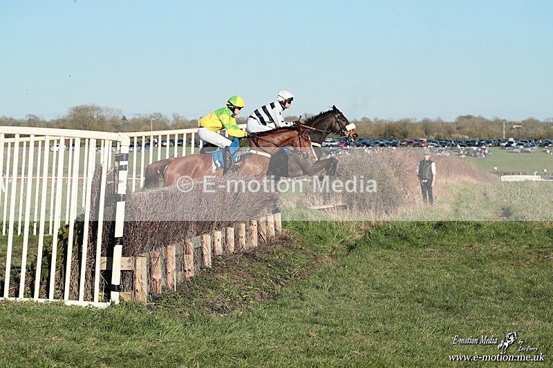 PtP 210326 1284 - VWH Cirencester Races 21/03/26