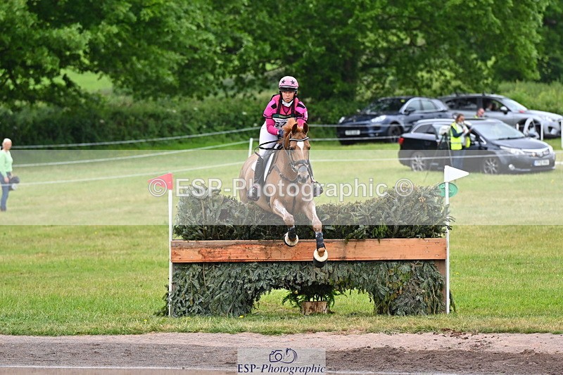 250524A-133413-10936 - B-370-Emma.Hyslop-Webb-KBS.TIME.TRAVEL