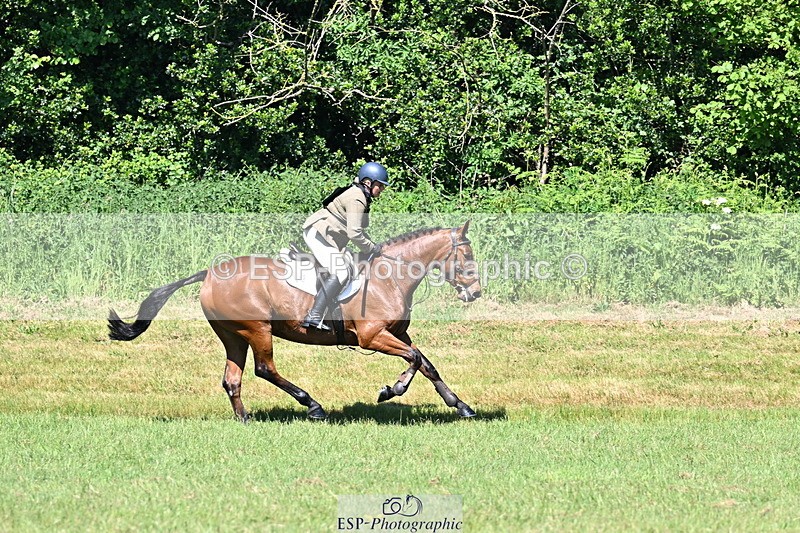 250522B-104332-01644 - 106-THE.CHAMPAGNE.LADY-Charlotte.Rowe