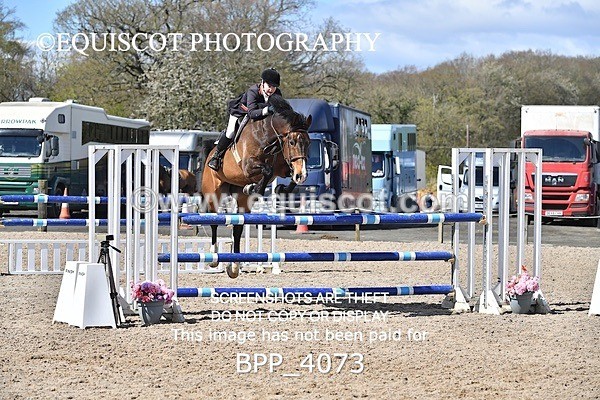BPP_4073 - CLASS 6 FRI Senior Newcomers/ 1.10m Open