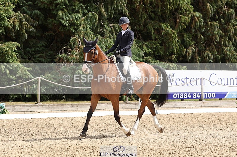 250809A-142401-03984 - 023-Abbie.BurbidgeFeeling.Fantastic
