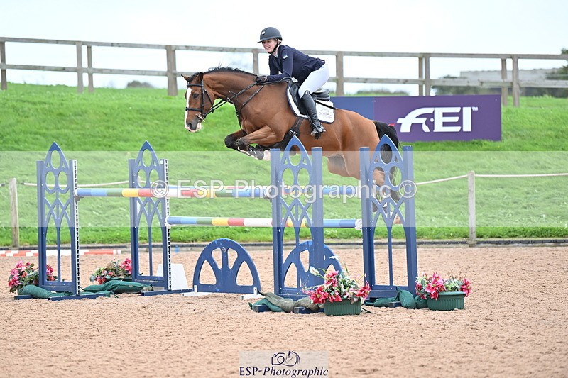 231013A-142733-02701 - Cls 9 Foxhunter & 1.20m Open