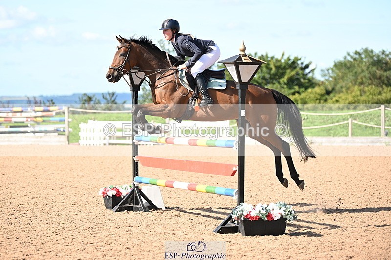 240913A-111402-03838 - Cls 14 Snr Newcomers