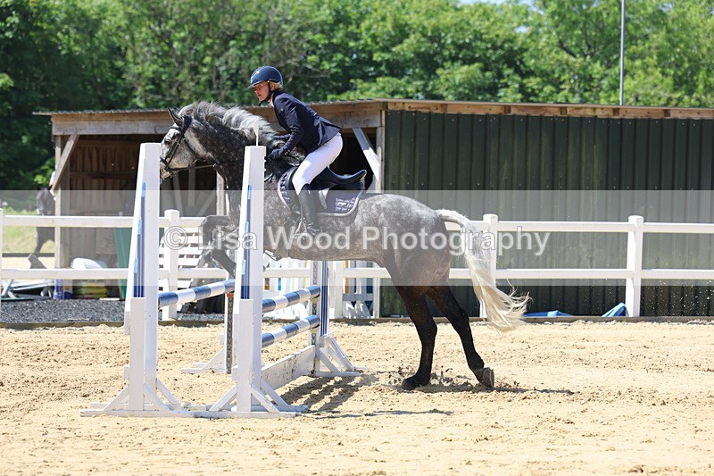 3E7A9506 - Class 8: Senior 80cm