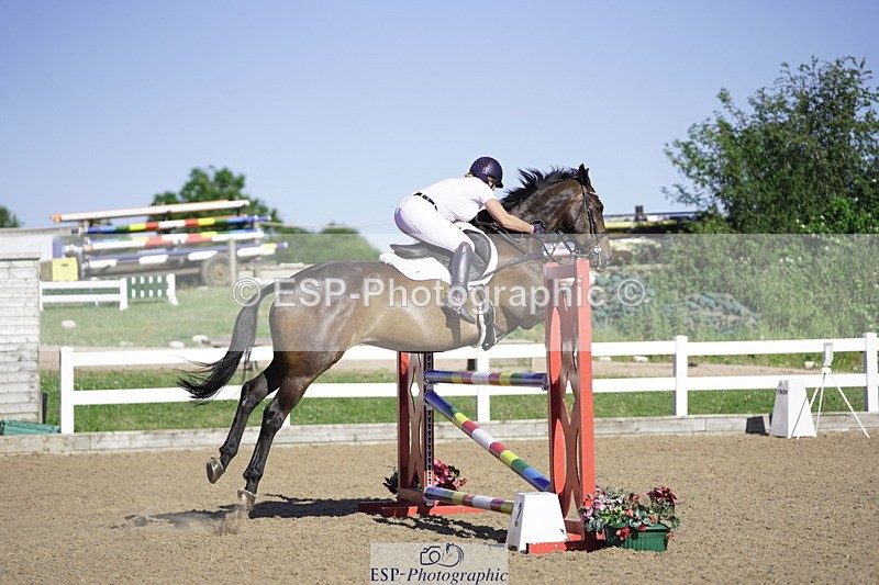 230624A-175836-02872 - Cls 33 1.05m Amateur Quali