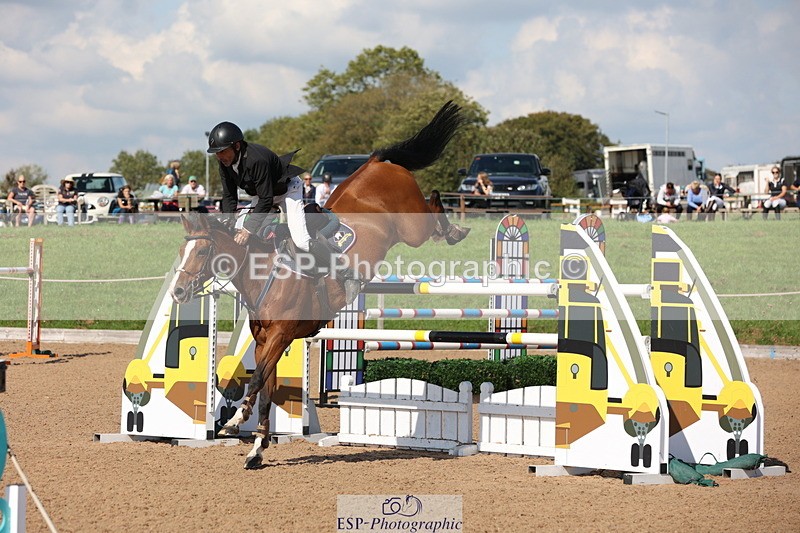 230915A-143014-02599 - Cls 5 National 1.40m