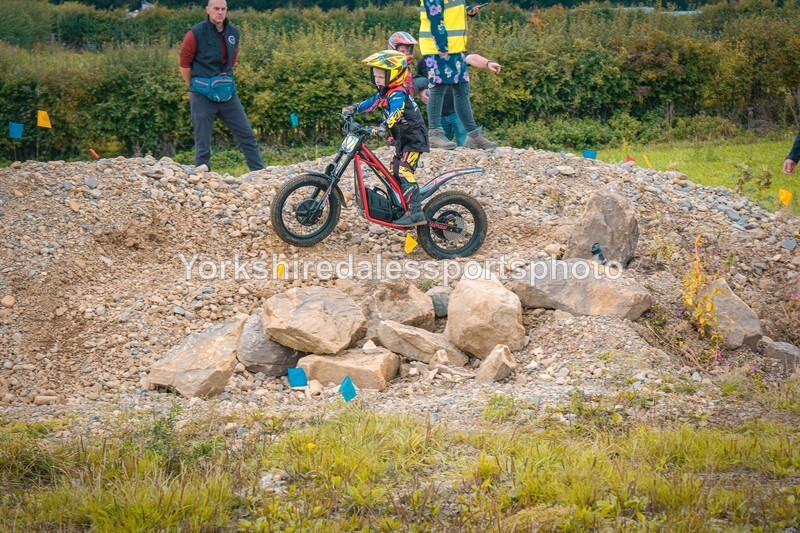 DSCF0128 - Ripon MC Trial 27/09- kids