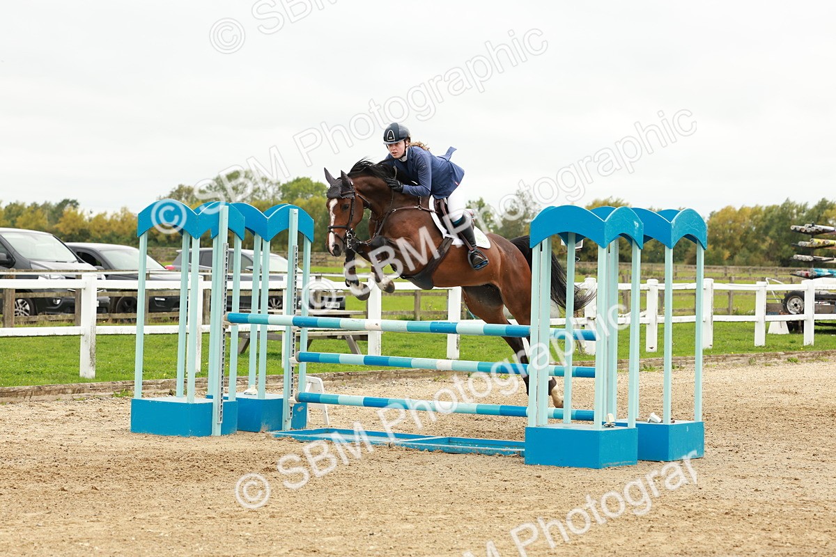 1I0A7829 - Class 4 - Senior Newcomers 1.10m