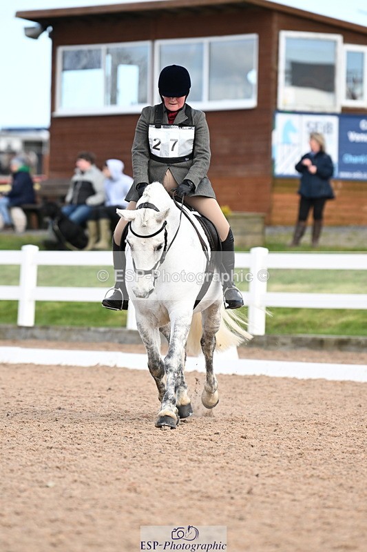 240324A-123538-02669 - Novice 27, 12.30 to 13.50