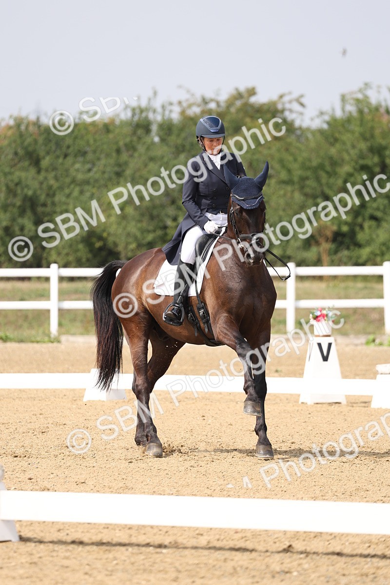 SBM_007312 - Class 9 - FEI INT I - 13.37-14.33