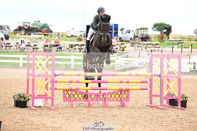 240802A-135120-04695 - Cls 25 1.05m Amateur Qualifier