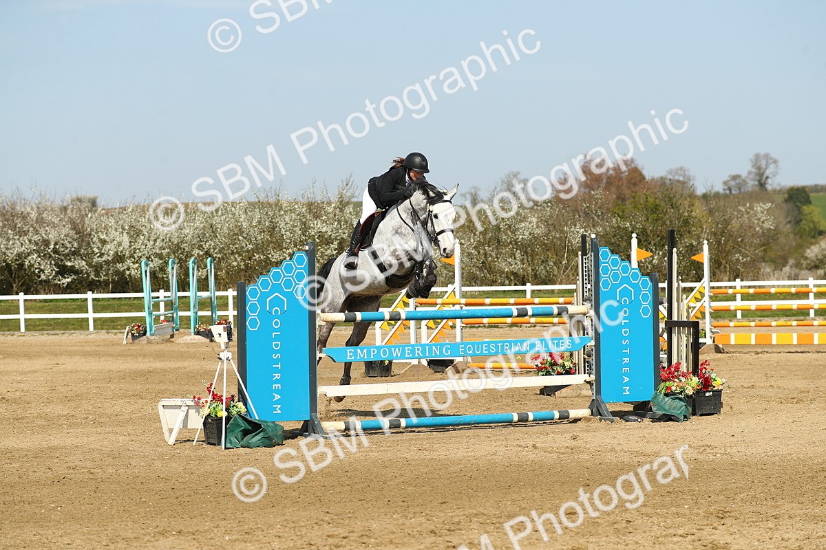 SBM_002803 - Class 11 - Senior Foxhunter - 1.20m